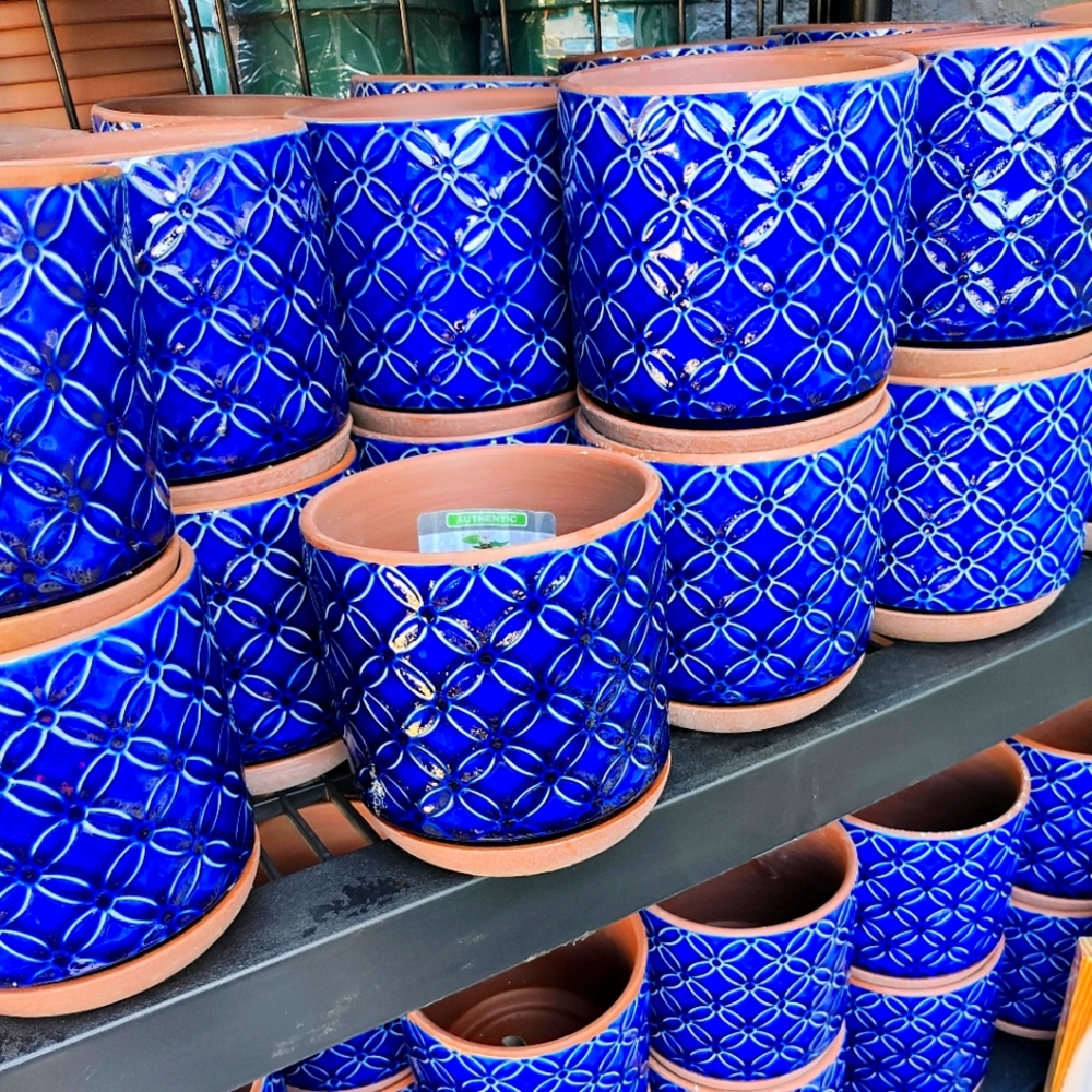Planter pots